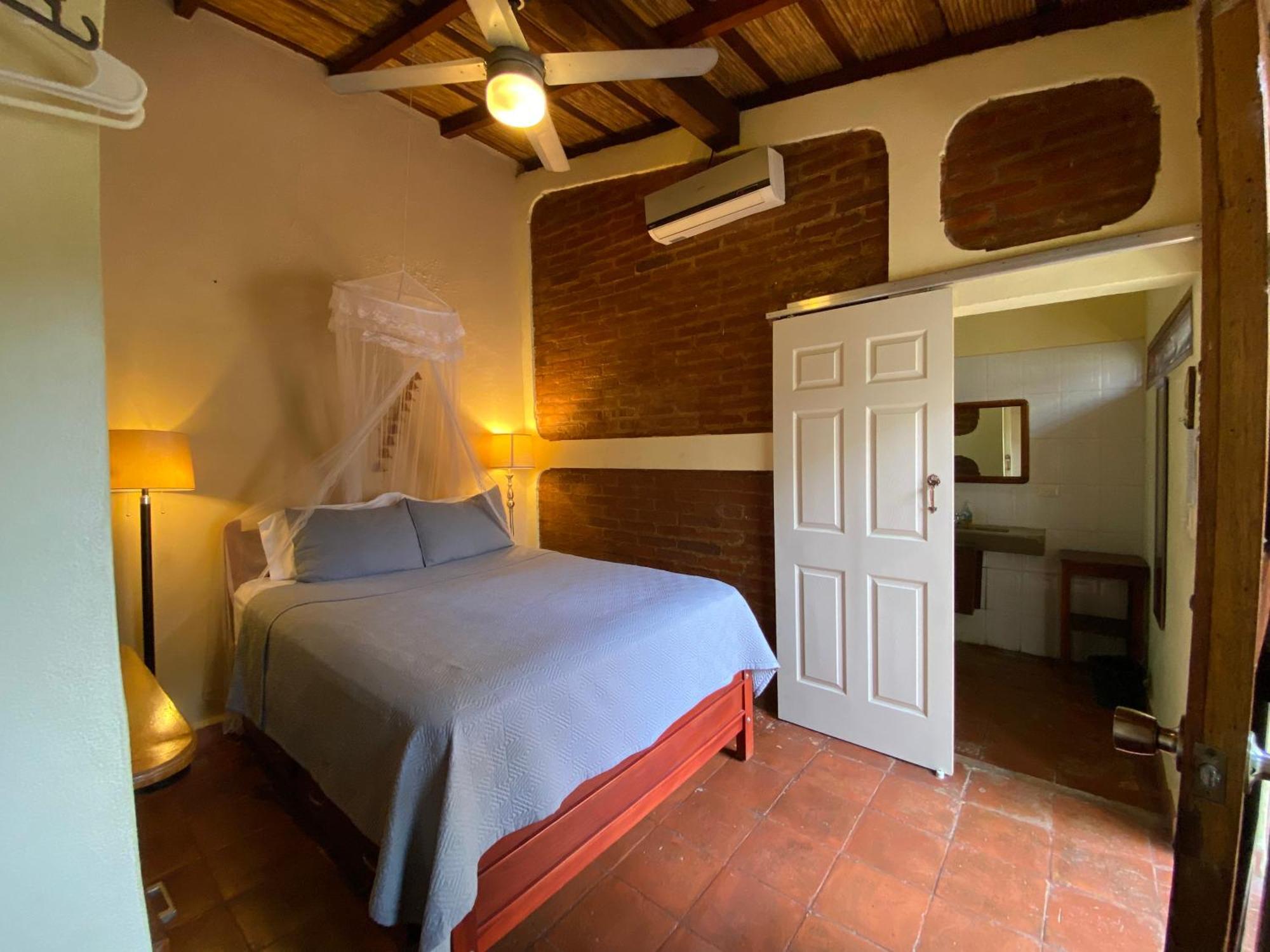 Casa Riverstone León Esterno foto